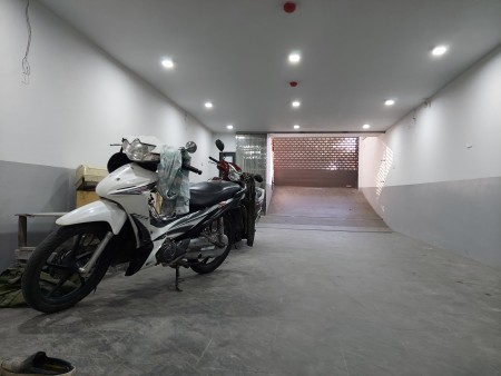 Bán nhà mặt phố Vạn Phúc - Hà Đông 78m2, 9 tầng thang máy, giá chỉ 24.5 tỷ