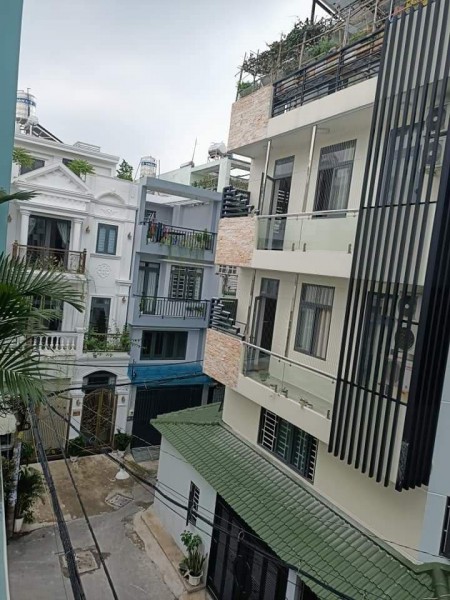 Nhà Mới Hẻm xe Hơi 6M - 3 Tầng Nguyễn Văn Khối Gò Vấp 44m2 chỉ 4.3 Tỷ
