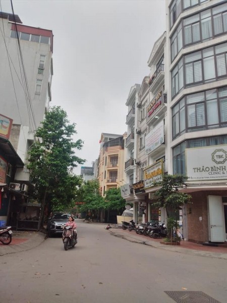 Bán nhà Ngô Thì Nhậm, diện tích 45m2, 5 tầng, giá 7 tỷ, thương lượng