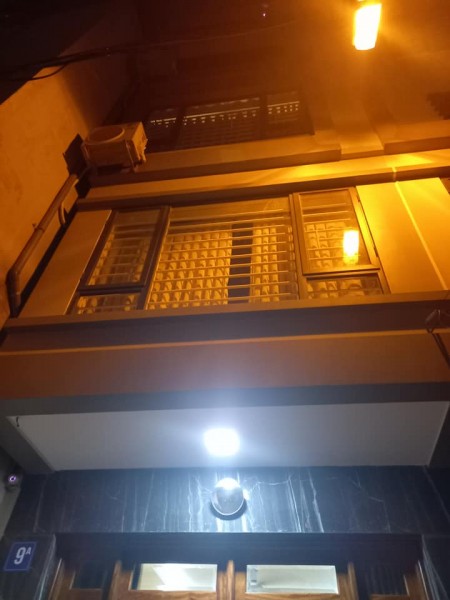 Bán GẤP nhà Cổ Nhuế ngõ nông, đường rộng, sát phố lớn, nội thất 5 sao chỉ 3.5 tỷ