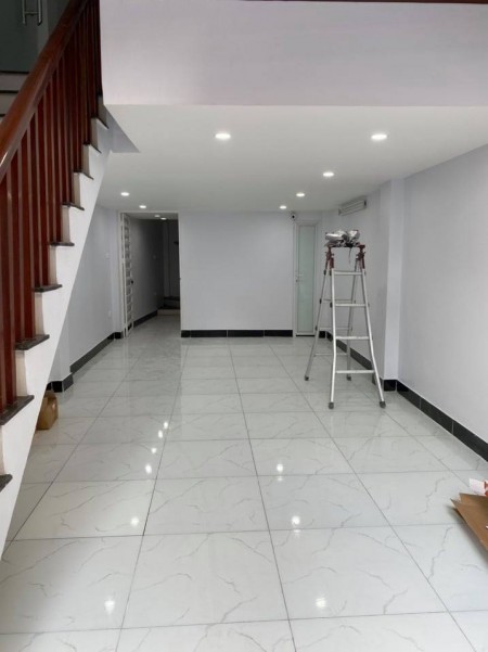 Mặt phố Trần Khát Chân 55mx5t,thang máy, ĐH âm trần,ôtô, KD đỉnh, 10tỷ