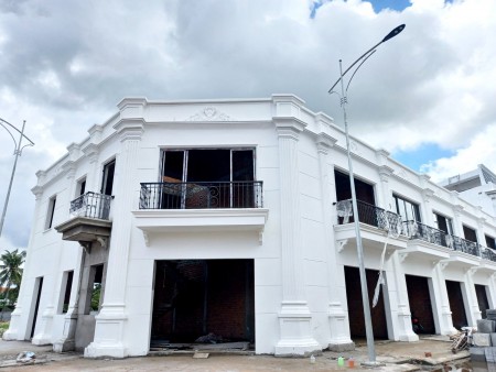 (Còn 2 căn) Nhà 1 trệt 1 lầu xây mới, ngay chợ Thới Lai, lộ 12m