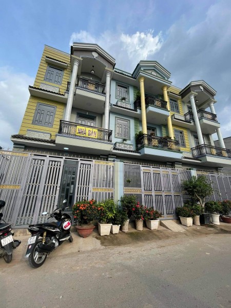 Bán nhà ngộp đường Tây Lân, Bình Tân, dt 5.2*12m, giá chốt 3 Tỷ 8