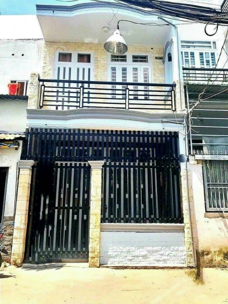 Nhà 1 trệt 1 lầu, hẻm 1247 Huỳnh Tấn Phát, Quận 7, kiến trúc đẹp