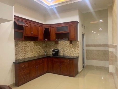 Bán gấp nhà trong mùa dịch, Bạch Đằng, p2, Tân Bình, hơn 100tr/m2, HXH 6m, 0909484131