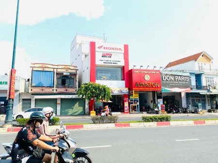 Cho thuê nhà mt đường Lê Văn Việt. Diện tích 10x19, khu sầm uất