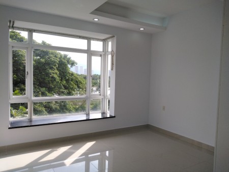 Cần cho thuê căn hộ cao cấp Riverside, PMH Q7. 4PN 3wc. 130m View sông. 0909222831