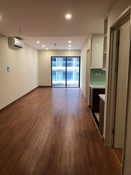 Cho thuê Chung cư Gold Season Nguyễn Tuân 2 ngủ đồ cơ bản 12 triệu/tháng. Lh 0377983070