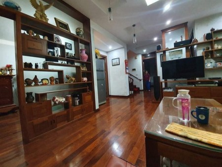 Chính chủ cần bán biệt thự KĐT mới Định Công DT 275m2*4T, giá 38 tỷ.