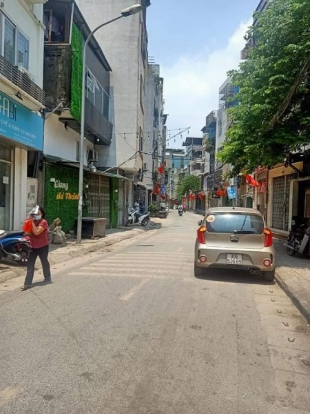 Bán nhà ngõ Hoàng Văn Thái DT 55m2- 4.6m mặt tiền -ô tô tránh- KD sầm uất - Giá 6.5 tỷ