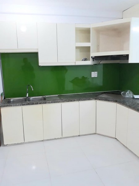Bán nhà chia tài sản, ngang 6x9m, Quận 10, giá 4.1 Tỷ