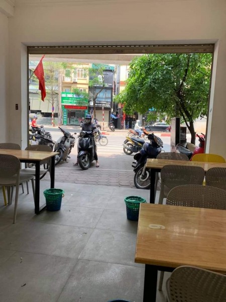 Bán nhà mặt phố Hào Nam, kinh doanh sầm uất, ô tô vào nhà giá 17.5 tỷ
