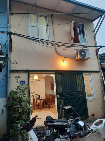 Cho thuê nhà ở 2 tầng tổng diện tích 90m2 tại 238 Âu cơ Tây hồ HN ô tô đỗ cửa