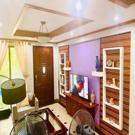 Bán nhà Đặng Thai Mai sân vườn ô tô tránh, dt 84m 5 tầng giá cực đẹp