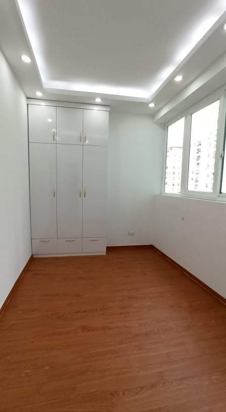 Cần bán căn hộ B6B Khu đô thị Nam Trung Yên diện tích 69m2 giá 1.65 bao sang tên