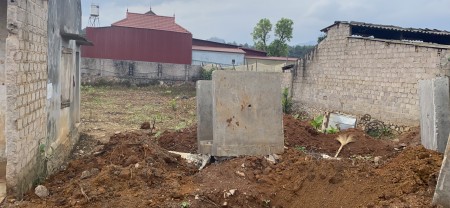 Cần bán đất Thôn Bản Áng, Mộc Châu, Sơn La, gần đường Quốc Lộ