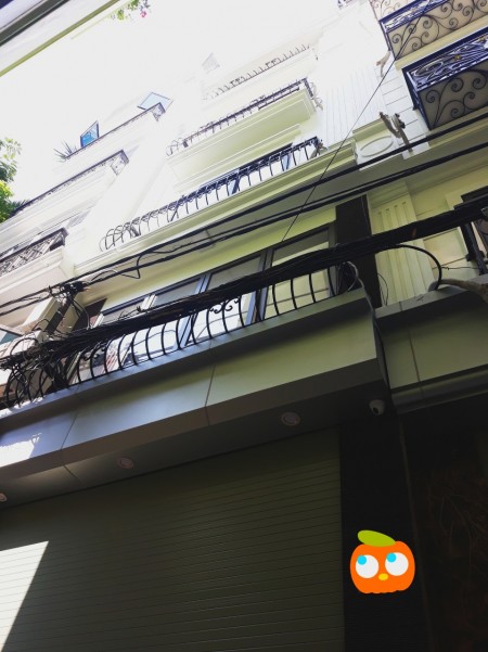 Bán nhà nguyên căn đường Nguyễn Văn Cừ, ô tô tránh, dt 29m2, giá 3.1 tỷ