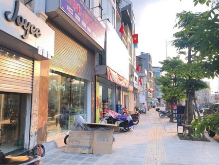 Bán nhà mặt phố Minh Khai 45m2, 5T, vỉa hè siêu rộng, nhỉnh 11 tỷ (có thương lượng)