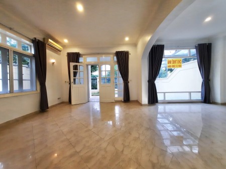Bán biệt thự C1 Ciputra 345m2, 6 ngủ, đồ cơ bản. Giá liên hệ: 0973781843 Ánh.
