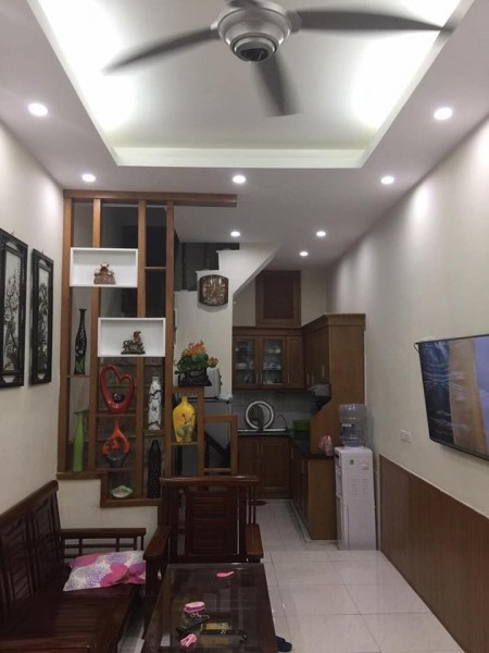 Bán nhà Trần Khát Chân. Hai Bà Trưng, giá cực rẻ. 30m, 4 tầng, giá bán 2,3tỷ