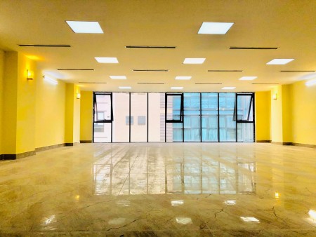 Cho thuê sàn văn phòng chân đế chung cư mặt phố Thịnh Liệt số tầng 27, trong đó có 2 tầng hầm, tầng 1 - 5 là TTTM