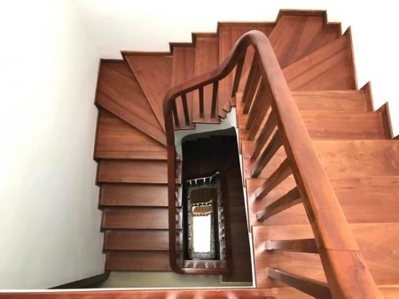 Nhà đẹp ngõ rộng SH đua ầm ầm, cách vài trăm mét là ra Hồ Tây hóng gió giá nhỉnh 3 tỷ