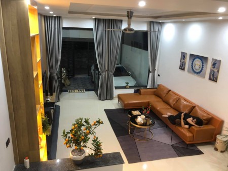 Bán nhà Phương Mai hàng hiếm phân lô 2 mặt thoáng, dt 54m2, giá 5.3 tỷ