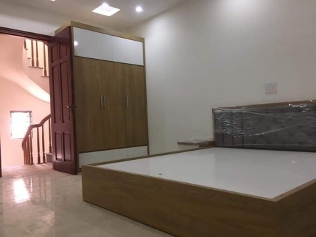 Bán nhà Dương Nội vị trí quá đẹp ô tô tránh nhau 30m 4tầng giá chỉ 2.5 tỷ