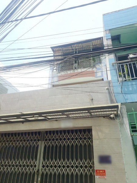 Nhà 2 tầng, 3 PN, SHHC, hẻm 373 Bùi Minh Trực Phường 6 Quận 8