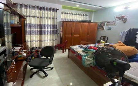 Cần bán gấp nhà Tân Bình hẻm lớn Lý Thường Kiệt, dt 63m2 giá bán 5.5 tỷ