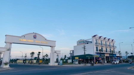 Yến hợp nhất land
