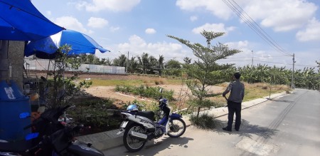 Đất Nền 4,5X22 Tại Cần Đước SHR 800 triệu sang tên, sổ hồng riêng