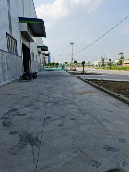 Cho thuê tầng 4 trong KCN Ngọc Hồi phù hợp làm gym, bi.a, văn phòng 50 k/m