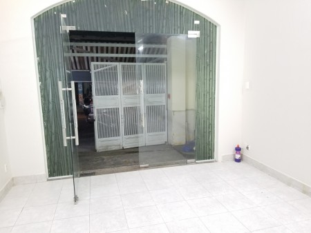 Cho thuê nhà đường mặt tiền đường 81, phường Tân Quy, Quận 7, thương lượng