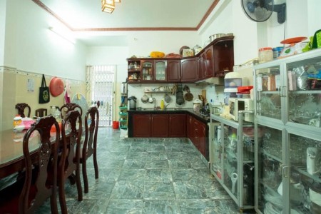 Bán nhà ngay gần Lý Thường Kiệt cạnh Cách mạng tháng 8, HXH, trệt 3 lầu, LH0909205956