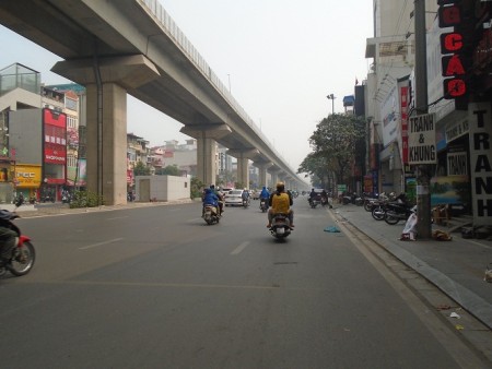 Bán khu đắc địa Cầu Giấy, kinh doanh, khu dân cư vỉa hè rộng, giá 8.x tỷ