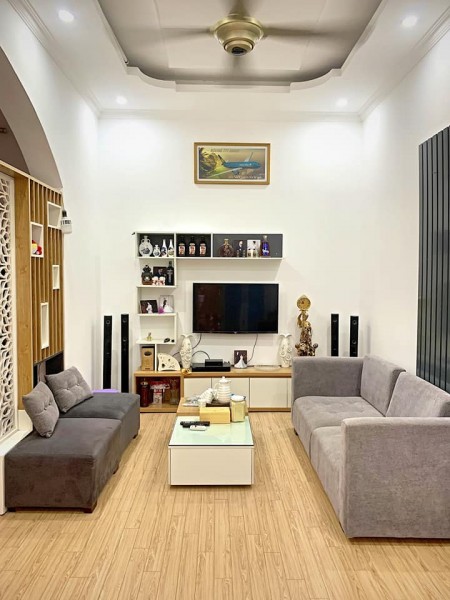 Chưa bao giờ có, nhà đẹp long lanh ở Ngọc Trì, Long Biên, dt 60m2, nhỉnh 2 tỷ