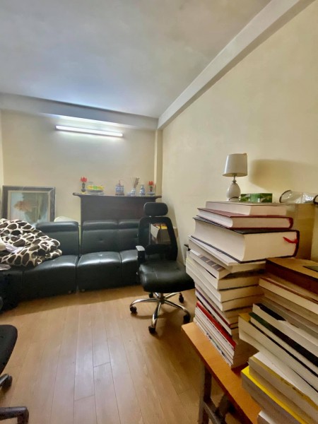 Nhà Ba Đình 30m2, 4 tầng đúc kiên cố ngõ nông, giá 3.2 tỷ, liên hệ 0988899816