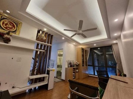 Bán nhà thợ nhuộm, Hoàn Kiếm, 50m2, 6T, mặt tiền 6m, giá 8.5 tỷ