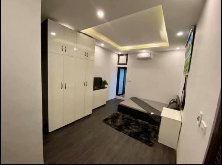 Bán nhà Ngõ Phố Nguyễn Lương Bằng, diện tích 23/26m2 – 5 tầng, giá 2,15tỷ.