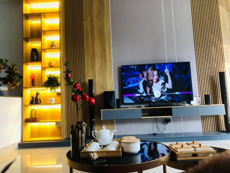 Bán gấp nhà. phân lô kinh doanh Thái Thịnh, dt 53m2, 4 tầng, giá 4.5 tỷ, bao sang tên, tặng nội thất