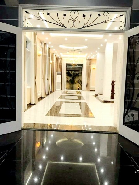 Biệt thự kđt Văn Quán, hoàn thiện nội thất sang trọng, diện tích 220m2, 4 tầng đúc, giá 23 tỷ