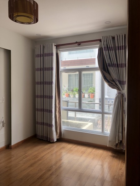 Cho thuê phòng trọ chính chủ có máy lạnh giá 2.3 triệu đến 3.5 triệu/tháng