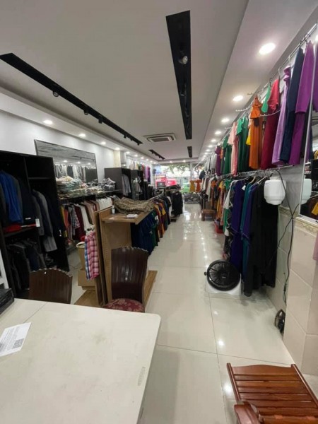 Khu sầm uất buồn bán trung tâm Quận 7, diện tích 150m2, giá 19,3 tỷ