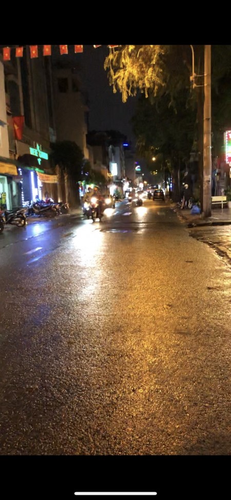 Mặt tiền Quận 10, Quận 5, ngang sốc, duy nhất 6.5m, thuê 70 triệu/tháng