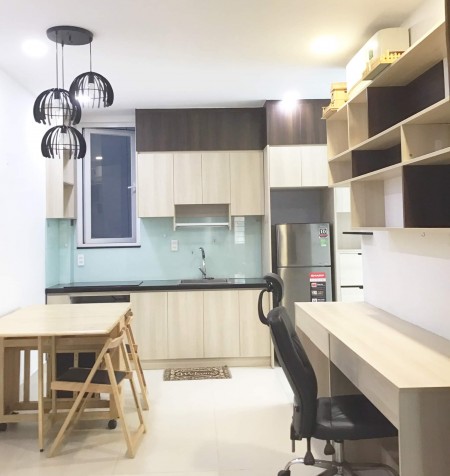 Cho thuê căn hộ đầy đủ tiện nghi có ban công máy giặt riêng Huỳnh Văn Bánh, Phú Nhuận
