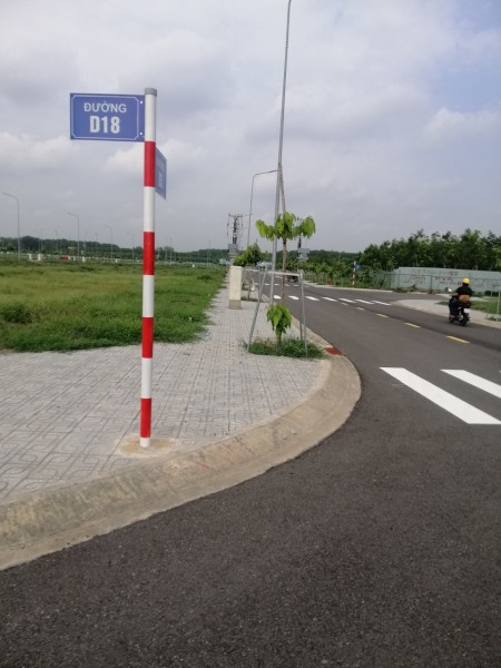 Chỉ với 795tr có ngay lô đất đẹp 80m2 ngay VSIP2 sổ sẵn, khu dân cư