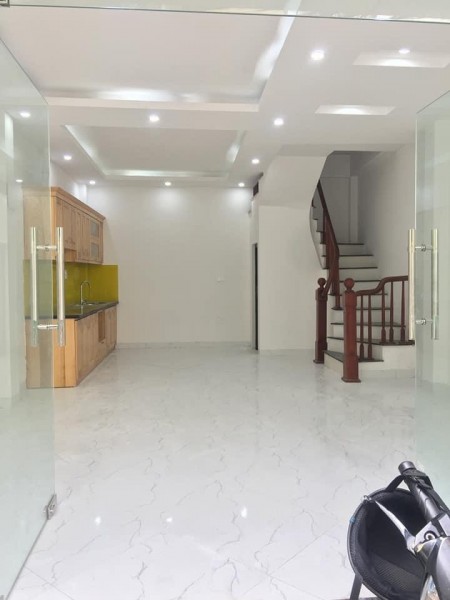 Chính chủ cần bán nhà 4 tầng xây mới tại ngõ 11 Văn La, Hà Đông.