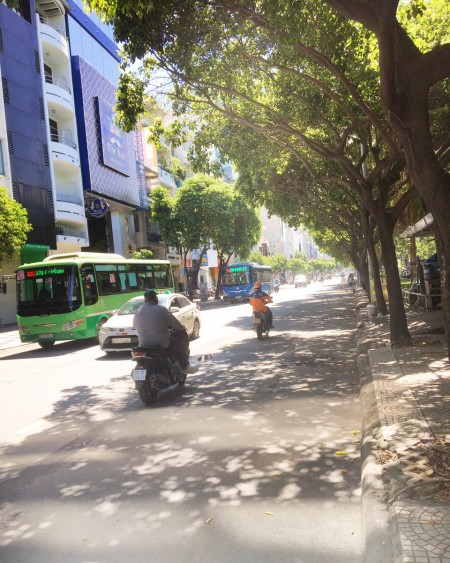 Cho thuê toà nhà mặt tiền 363-365 Phạm Ngũ Lão, phường Phạm Ngũ Lão, Quận 1. 0933644449