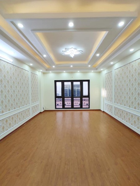 Nhà nguyên căn đường Ngọc Thuỷ, ngõ ô tô thông, dt 40m2, giá 2.65 tỷ